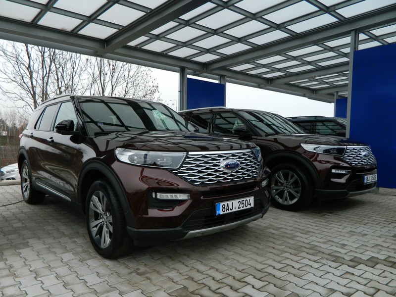 Ford Explorer - luxusní jízda v plug-in hybridním světě